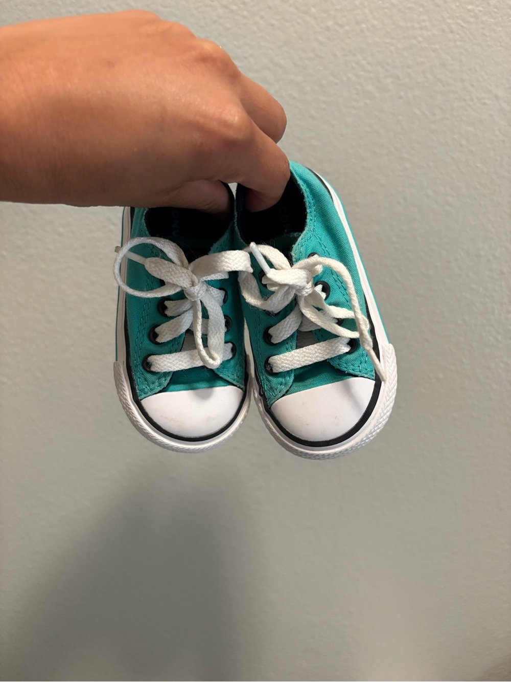 Converse Kids Teal Canvas Low-Top Sneakers with White Accents